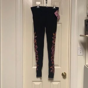 D-Signed Style Diaries Leggings